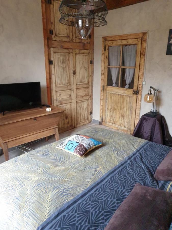 La Maison Porte Bonheur Chantelle Luaran gambar