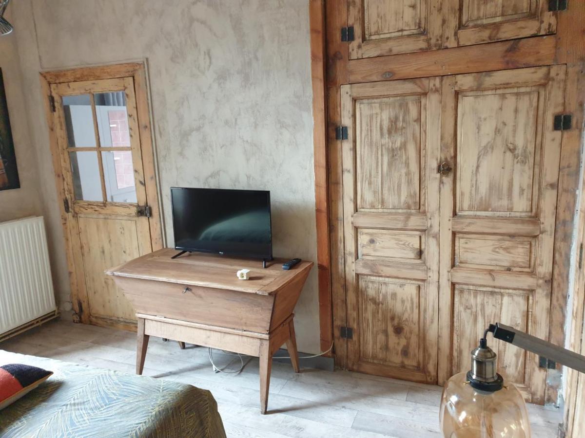 La Maison Porte Bonheur Chantelle Luaran gambar