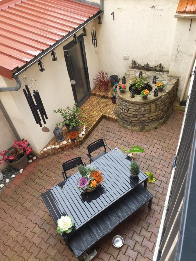 La Maison Porte Bonheur Chantelle Luaran gambar