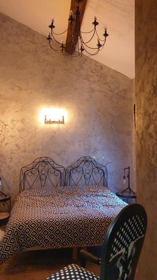 La Maison Porte Bonheur Chantelle Luaran gambar