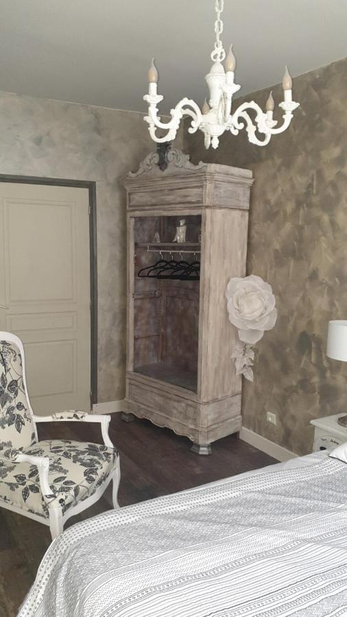 La Maison Porte Bonheur Chantelle Luaran gambar