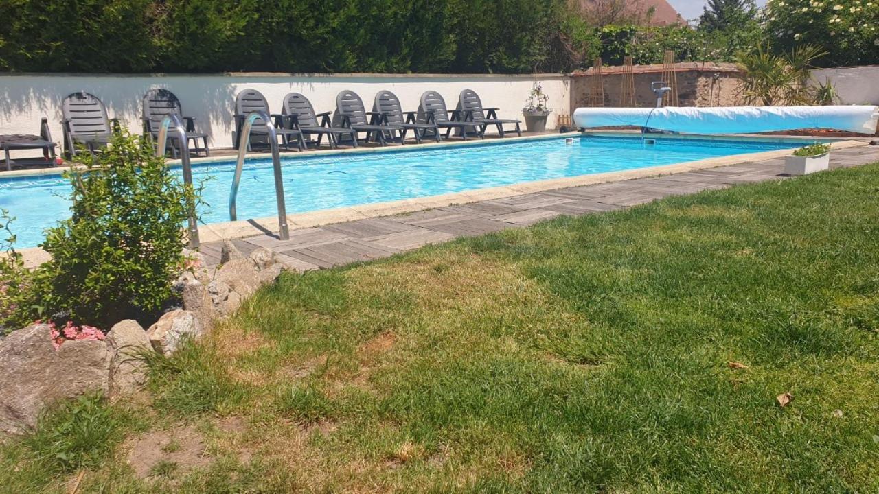 La Maison Porte Bonheur Chantelle Luaran gambar