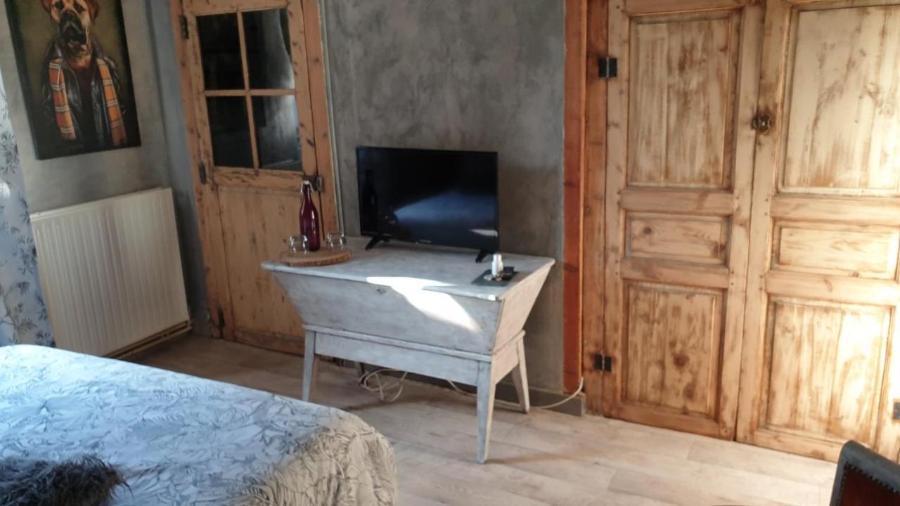 La Maison Porte Bonheur Chantelle Luaran gambar