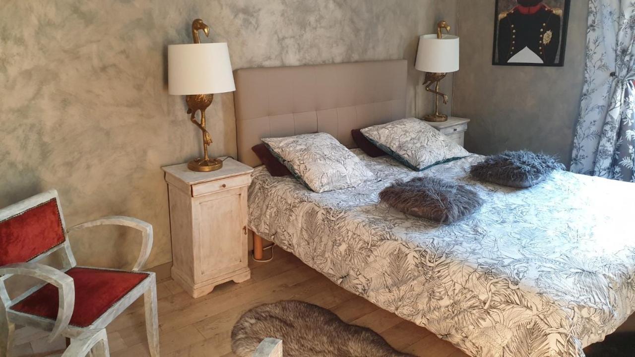 La Maison Porte Bonheur Chantelle Luaran gambar
